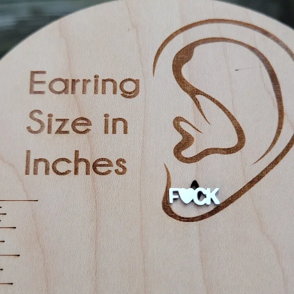 Unapologetic Stud Earrings, titanium, unisex - Picture 3 of 5